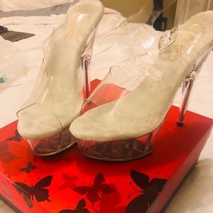 Stripper shoes with straps